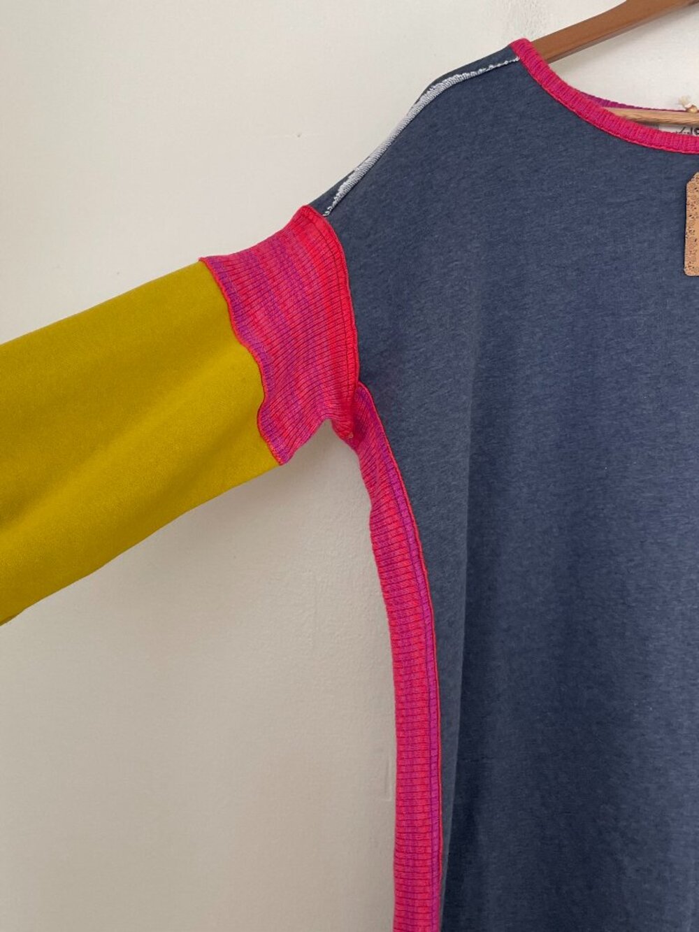 Natural Life Knit Trim Oversized Cotton Sweatshirt in Navy Size Medium - Picture 5 of 5